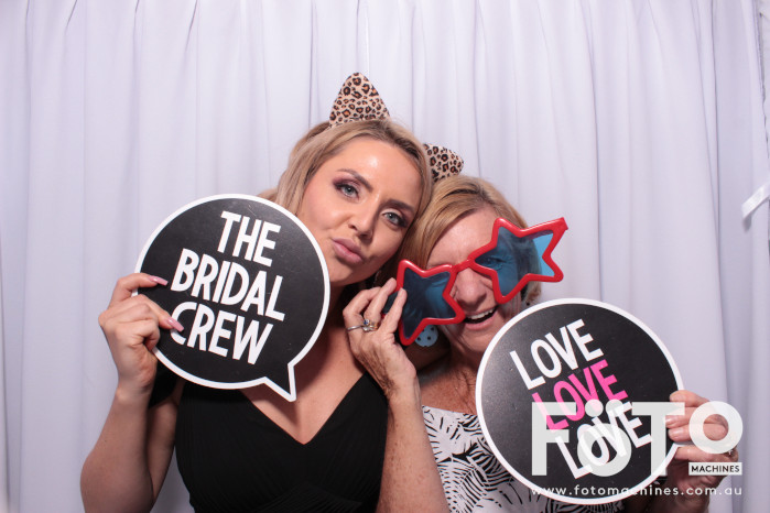 Diandra and Nick’s Wedding | View more photos from the event at gallery.fotomachines.com.au/u/FOTOMachines/Diandra-and-Nick’s-Wedding